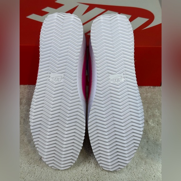Nike Cortez - Picture 7 of 13